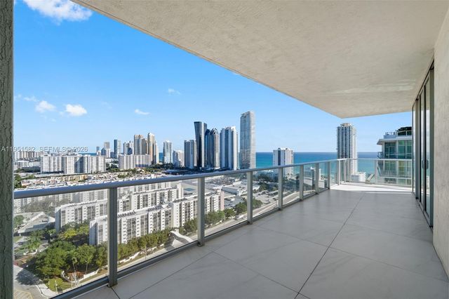 330 Sunny Isles Blvd 5-LPH04, Sunny Isles Beach, FL 33160