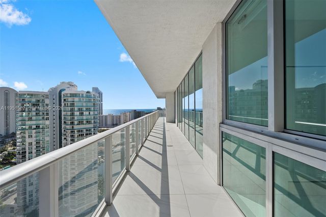 330 Sunny Isles Blvd 5-LPH04, Sunny Isles Beach, FL 33160