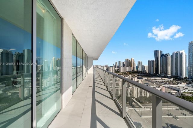 330 Sunny Isles Blvd 5-LPH04, Sunny Isles Beach, FL 33160