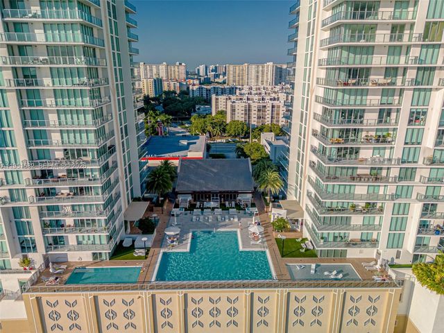 330 Sunny Isles Blvd 5-LPH04, Sunny Isles Beach, FL 33160