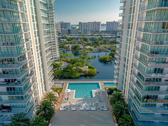 330 Sunny Isles Blvd 5-LPH04, Sunny Isles Beach, FL 33160