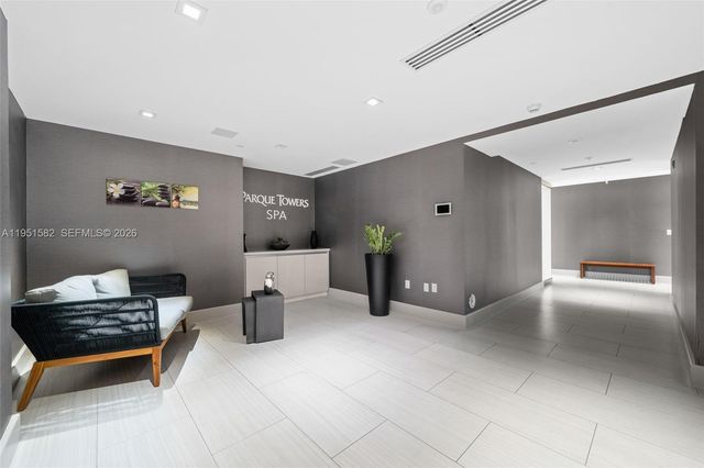 330 Sunny Isles Blvd 5-LPH04, Sunny Isles Beach, FL 33160