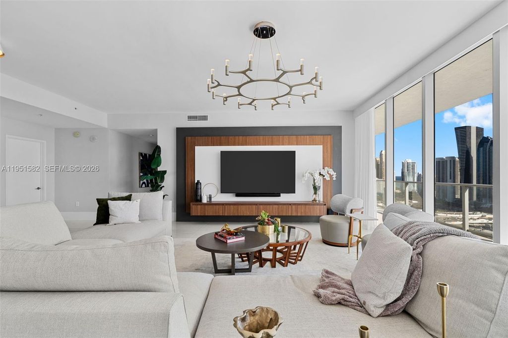 330 Sunny Isles Blvd 5-LPH04, Sunny Isles Beach, FL 33160