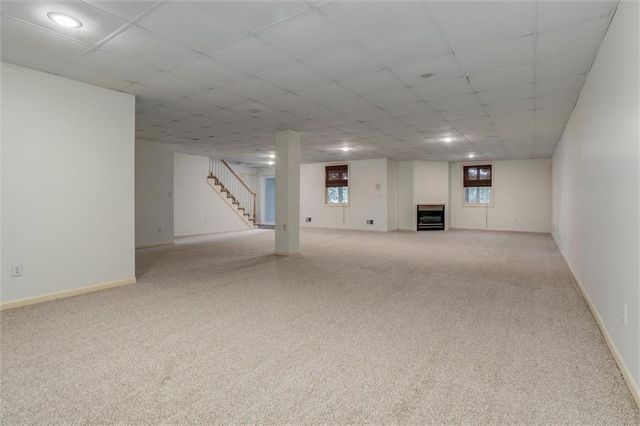 6001 Hallet Street, Shawnee, KS 66216