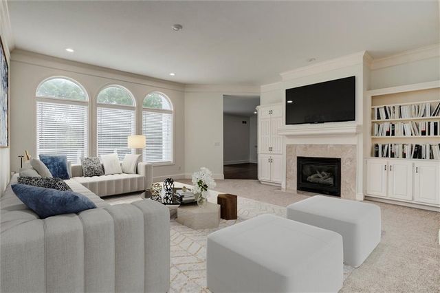 6001 Hallet Street, Shawnee, KS 66216