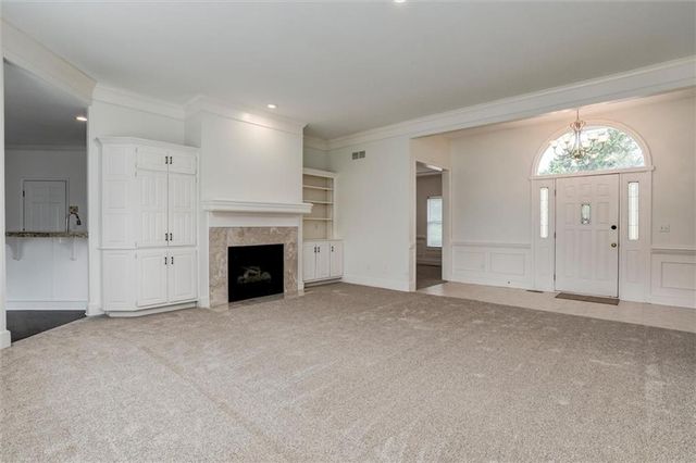 6001 Hallet Street, Shawnee, KS 66216