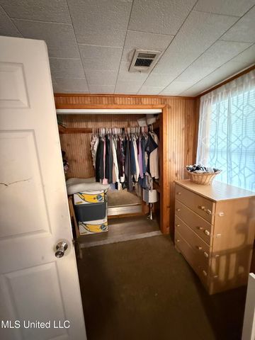 3906 Old Mobile Avenue, Pascagoula, MS 39581