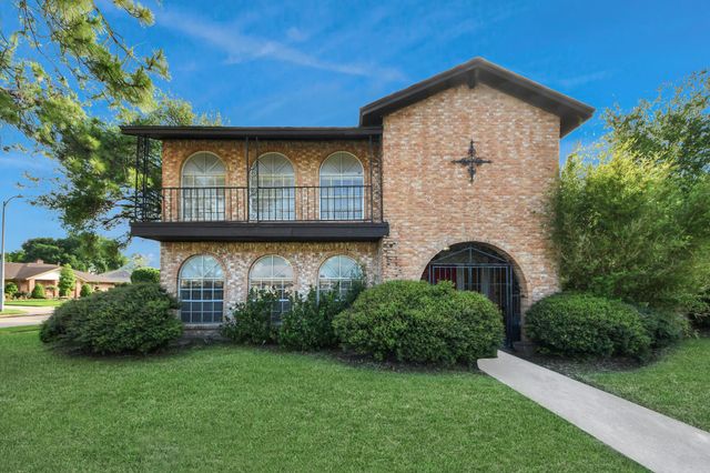12203 Wrenthorpe Drive, Houston, TX 77031
