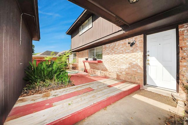 12203 Wrenthorpe Drive, Houston, TX 77031