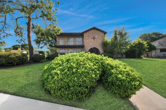 12203 Wrenthorpe Drive, Houston, TX 77031