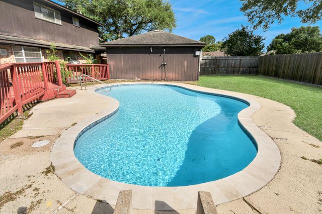 12203 Wrenthorpe Drive, Houston, TX 77031