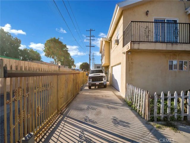 7114 el Selinda Ave, Bell Gardens, CA 90201