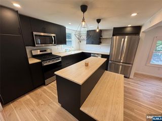 561 E Passaic 2, Bloomfield, NJ 07003