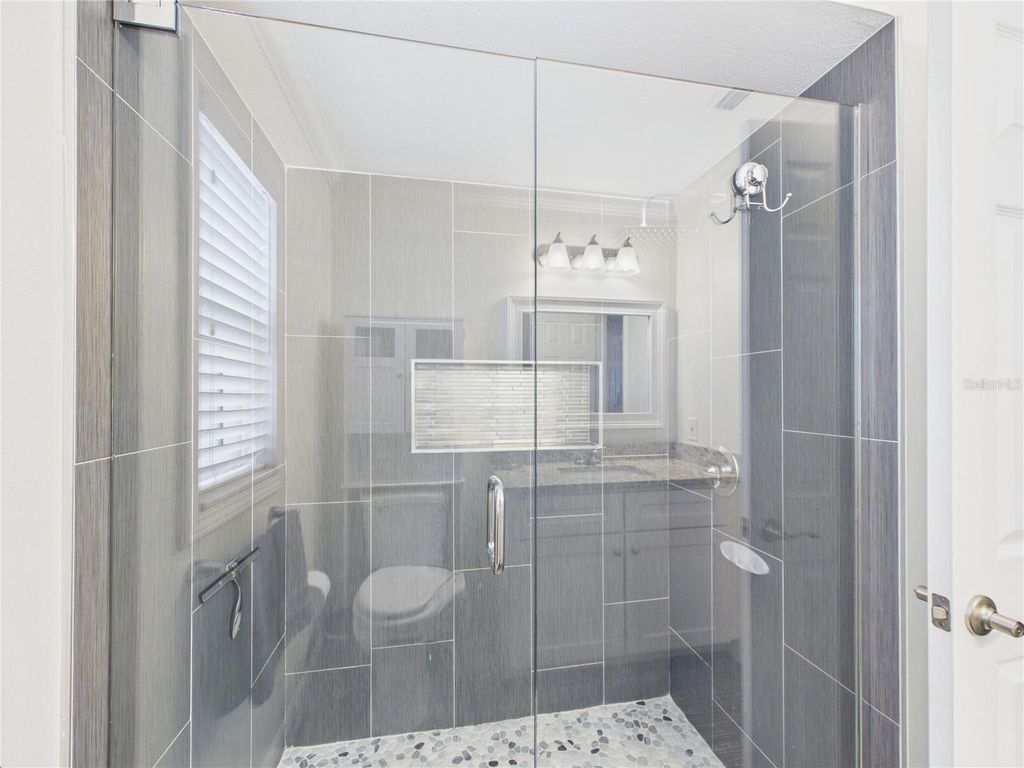Image 32 of property listing at 16004 EAGLE RIVER WAY, Tampa, FL 33624