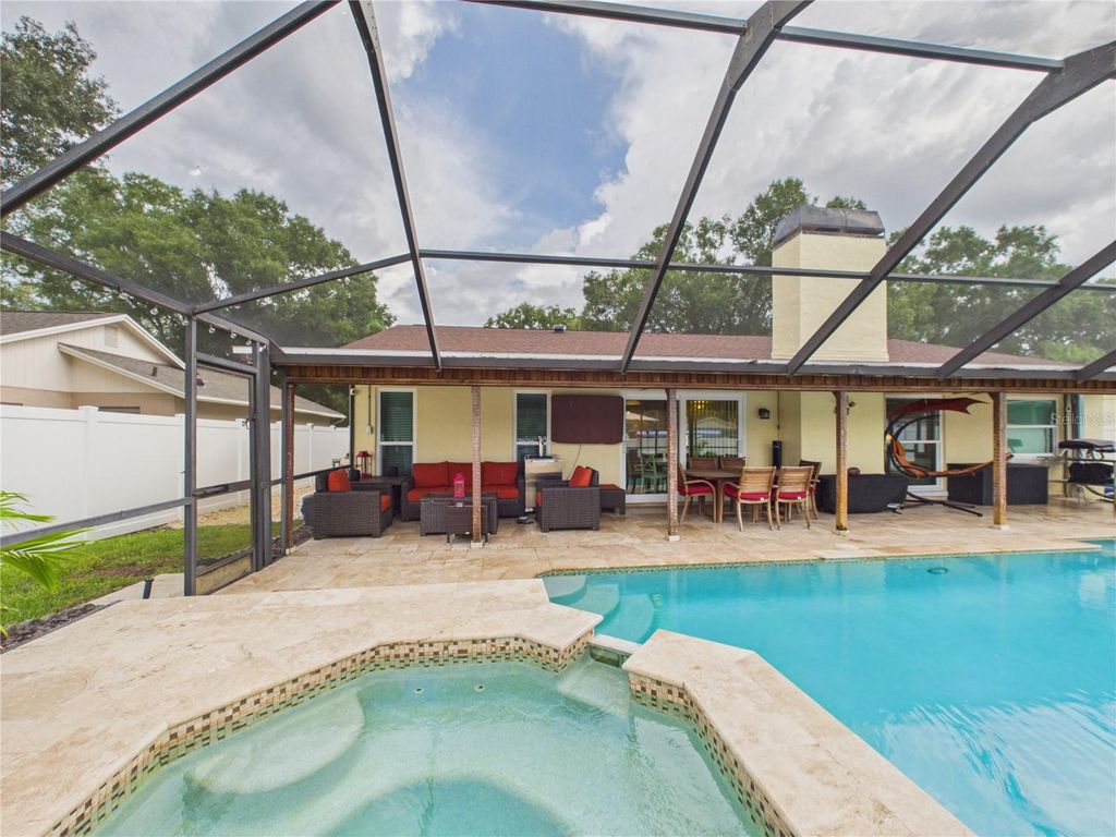 Image 42 of property listing at 16004 EAGLE RIVER WAY, Tampa, FL 33624