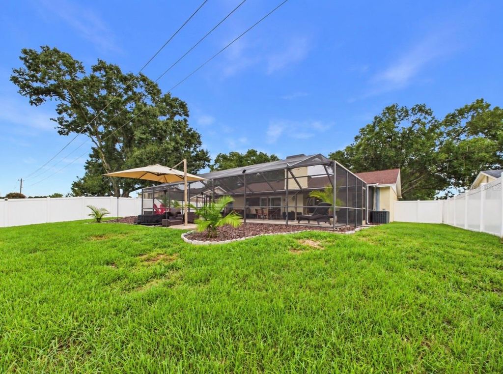 Image 44 of property listing at 16004 EAGLE RIVER WAY, Tampa, FL 33624