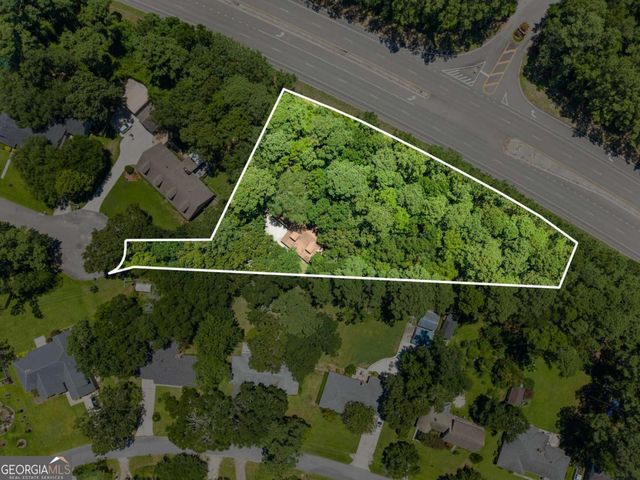 9 W Coquena Circle, Savannah, GA 31410