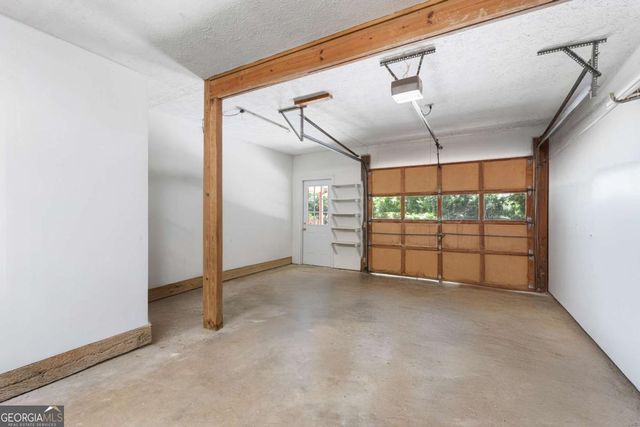 9 W Coquena Circle, Savannah, GA 31410