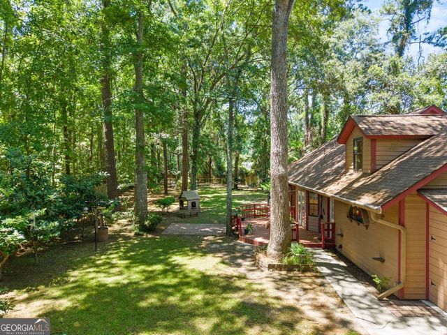 9 W Coquena Circle, Savannah, GA 31410