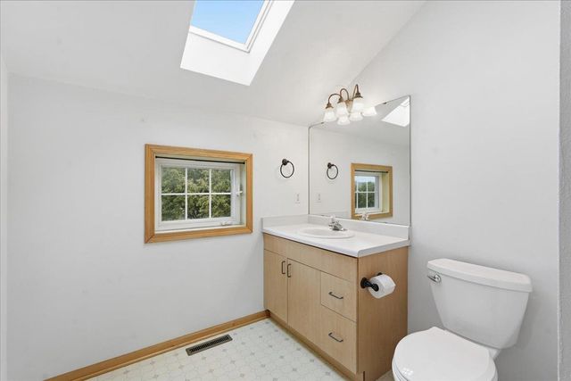 5462 Coachman Place, Fitchburg, WI 53711