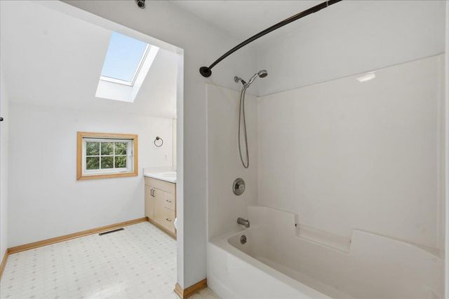 5462 Coachman Place, Fitchburg, WI 53711