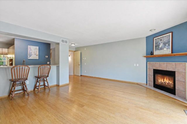 5462 Coachman Place, Fitchburg, WI 53711