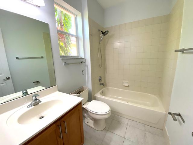 3261 Scarletta Drive, Riviera Beach, FL 33404