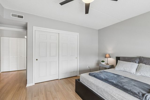 5155 Madison Street 3-208, Skokie, IL 60077