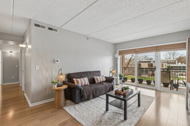 5155 Madison Street 3-208, Skokie, IL 60077