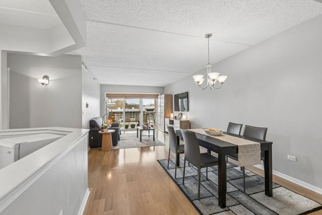 5155 Madison Street 3-208, Skokie, IL 60077