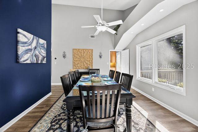 8 Pine Ct, Hilton Head Island, SC 29928