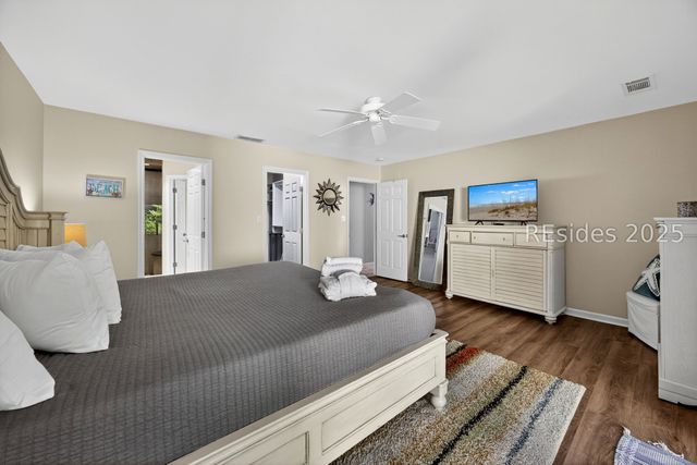 8 Pine Ct, Hilton Head Island, SC 29928