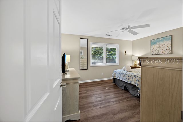 8 Pine Ct, Hilton Head Island, SC 29928