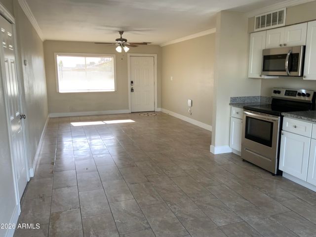 3412 W BLUEFIELD Avenue, Phoenix, AZ 85053