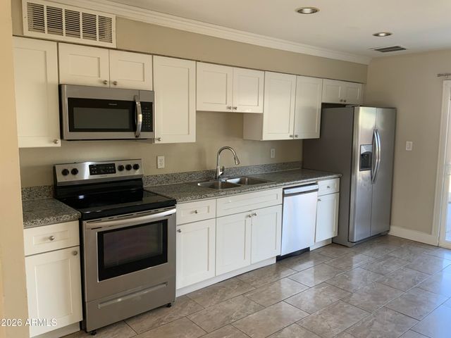 3412 W BLUEFIELD Avenue, Phoenix, AZ 85053