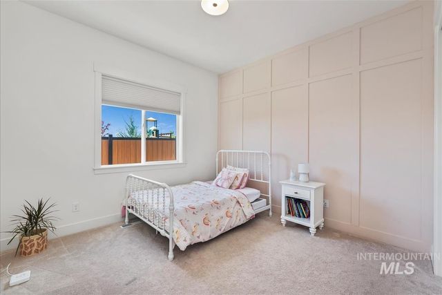 9570 W Summit Peak Dr, Star, ID 83669