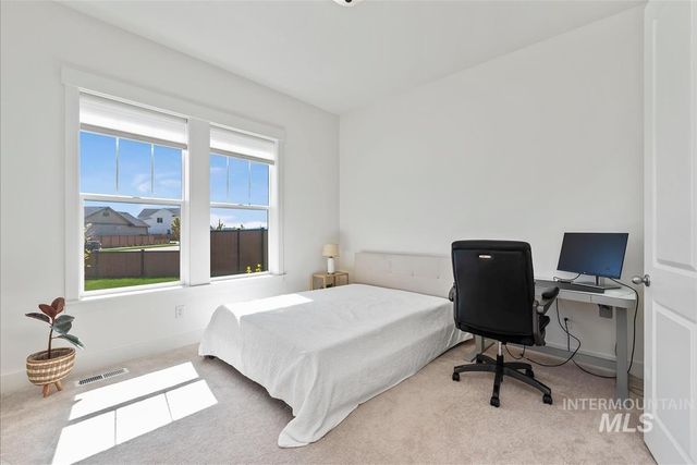 9570 W Summit Peak Dr, Star, ID 83669