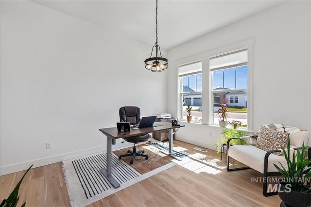 9570 W Summit Peak Dr, Star, ID 83669