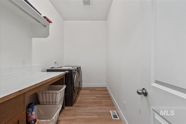 9570 W Summit Peak Dr, Star, ID 83669