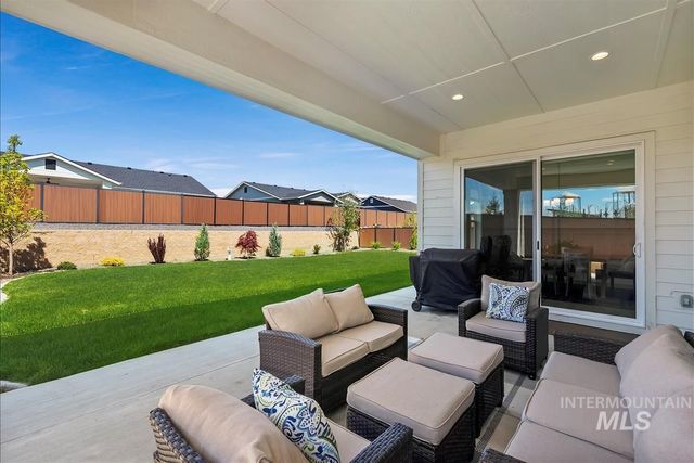 9570 W Summit Peak Dr, Star, ID 83669