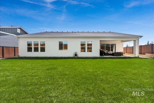 9570 W Summit Peak Dr, Star, ID 83669