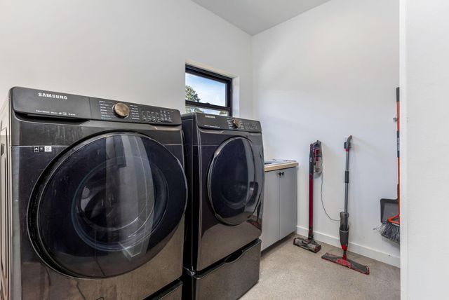 55 East Street, Buckeye Lake, OH 43008