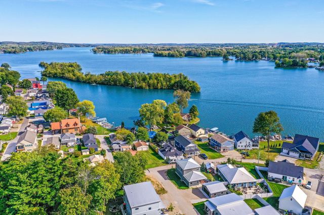 55 East Street, Buckeye Lake, OH 43008