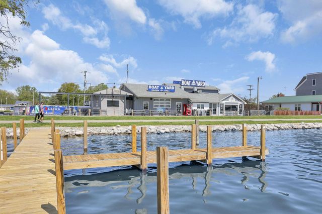 55 East Street, Buckeye Lake, OH 43008