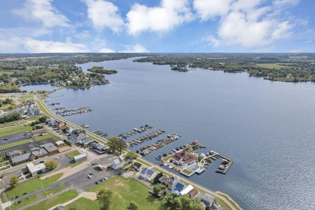 55 East Street, Buckeye Lake, OH 43008