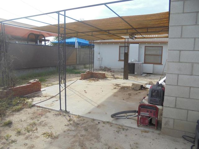 318 N Carlton Avenue, Blythe, CA 92225