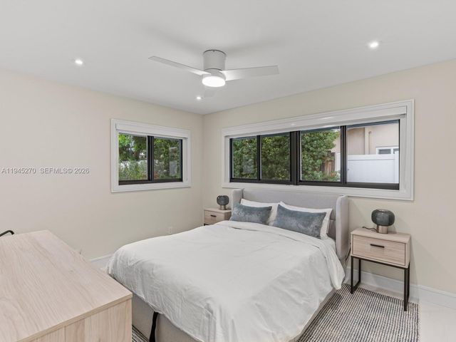 511 SE 14th St, Pompano Beach, FL 33060