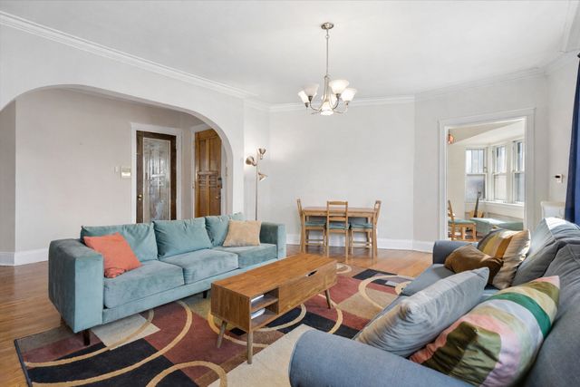 1212 W North Shore Avenue 3W, Chicago, IL 60626