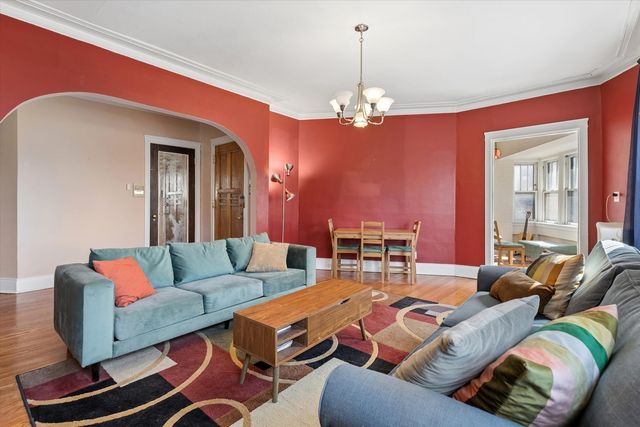 1212 W North Shore Avenue 3W, Chicago, IL 60626