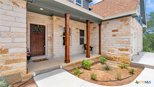 105 Chesterfield Drive, Kingsland, TX 78639